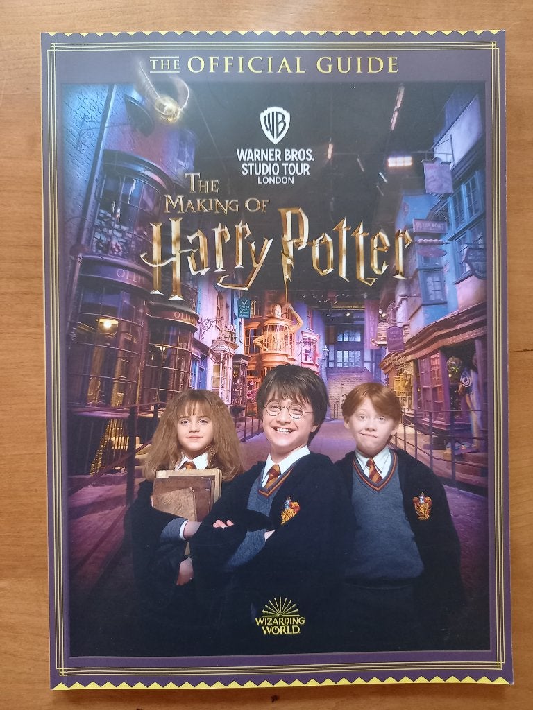 boek: The making of Harry Potter, Ophalen of Verzenden, Nieuw, Boek of Poster