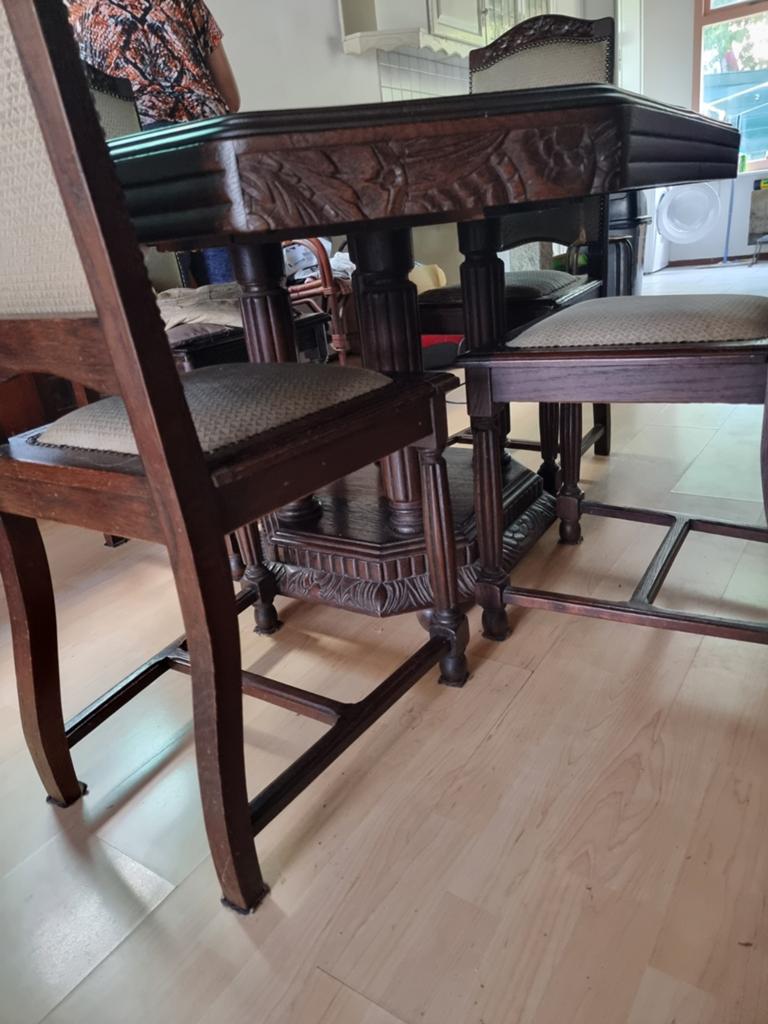Antieke eettafel, Huis en Inrichting, Complete eetkamers, Ophalen, Gebruikt, 4 tot 6 stoelen