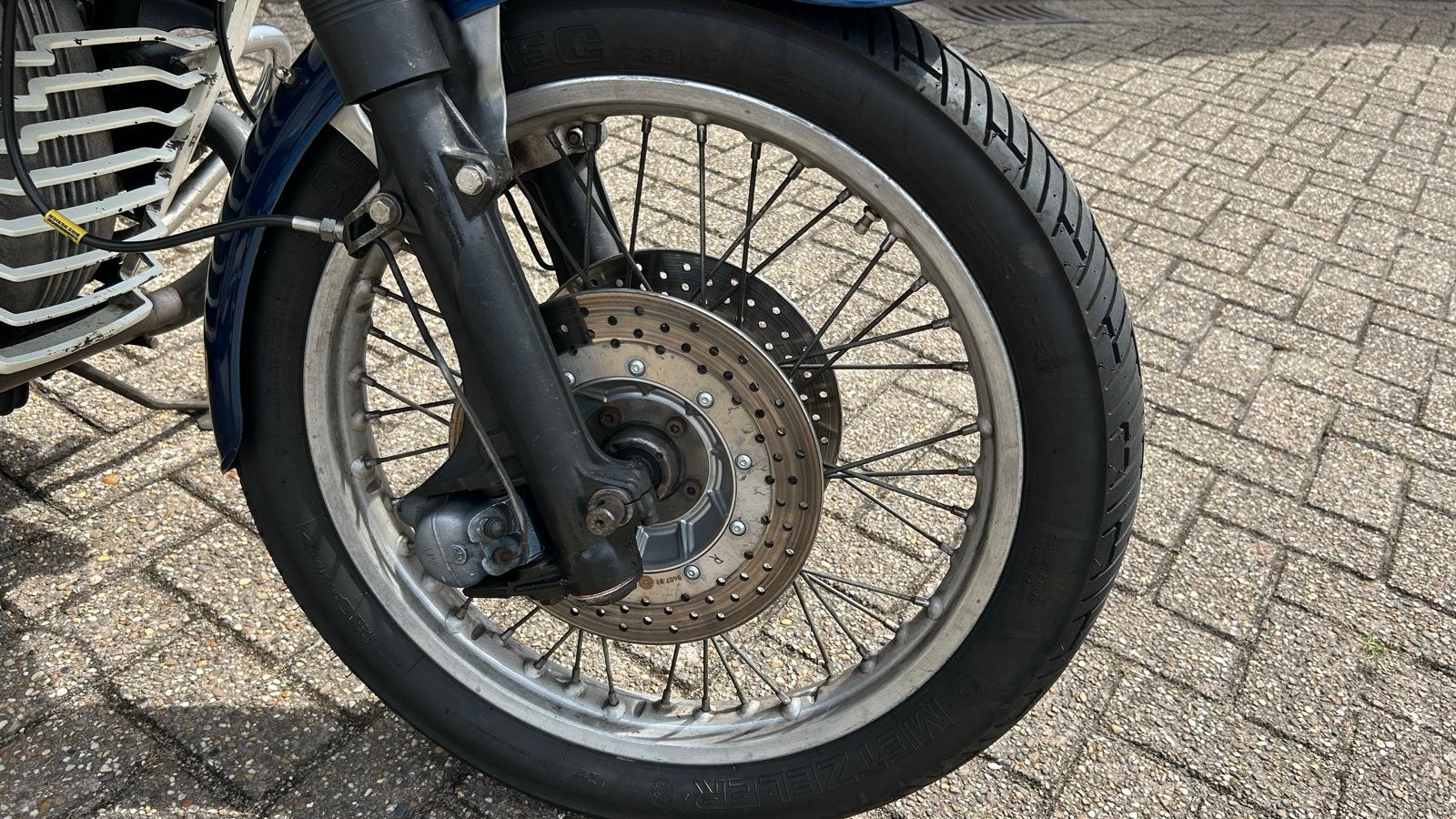 Foto 16 van BMW R100 RS - 1977 - Nieuwe accu, gereviseerde voorvorken