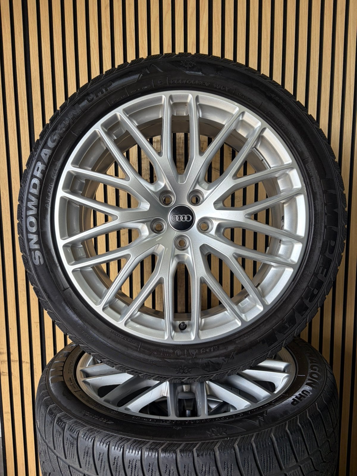 Originele 20” Audi Q5 SQ5 Velgenset Winterbanden A6 Q3, Auto-onderdelen, Banden en Velgen, Audi, Gebruikt, 255 mm, .