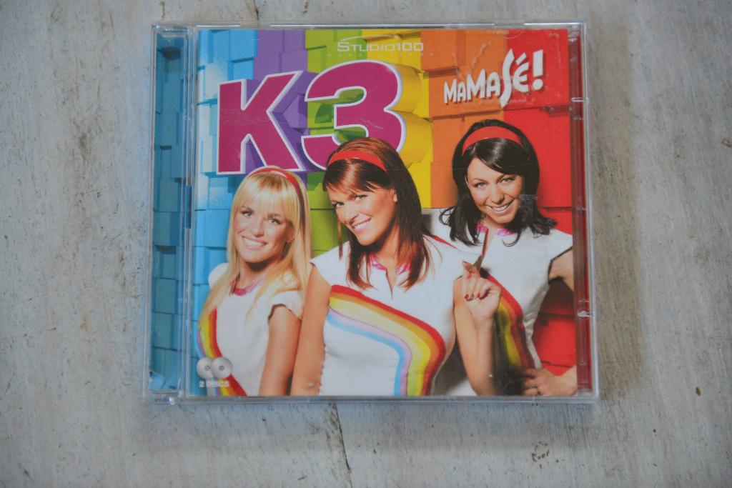 K3 = MaMaSe 2CDbox 12 nieuwe nummers en 12 grote hits, Verzenden, Zo goed als nieuw