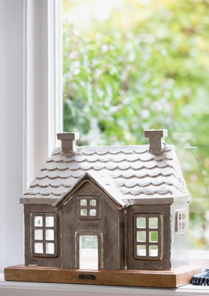 Riviera Maison Grote Huis Statue Collectors Item 40x32 ZGAN, Overige stijlen, Ophalen of Verzenden, Zo goed als nieuw, Metaal