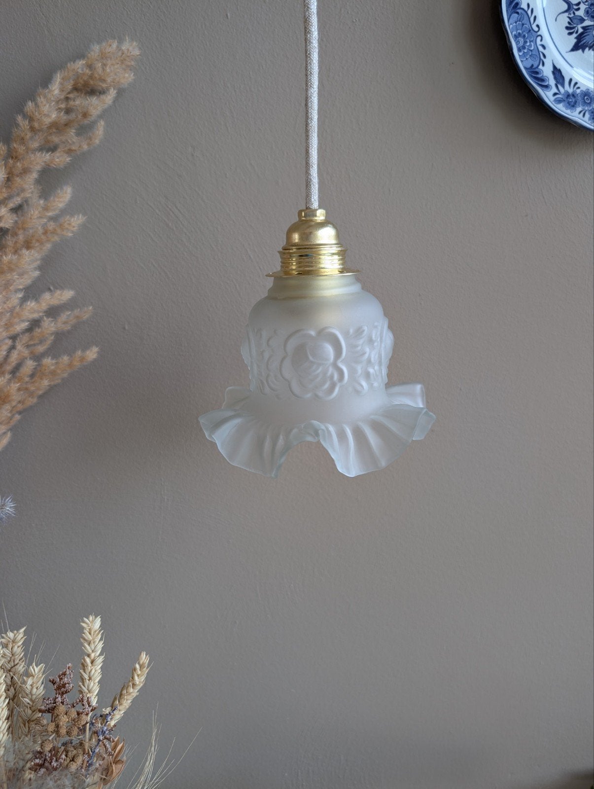 3 stuks prachtige vintage opaline hanglampjes rokkapjes, Ophalen of Verzenden, Glas