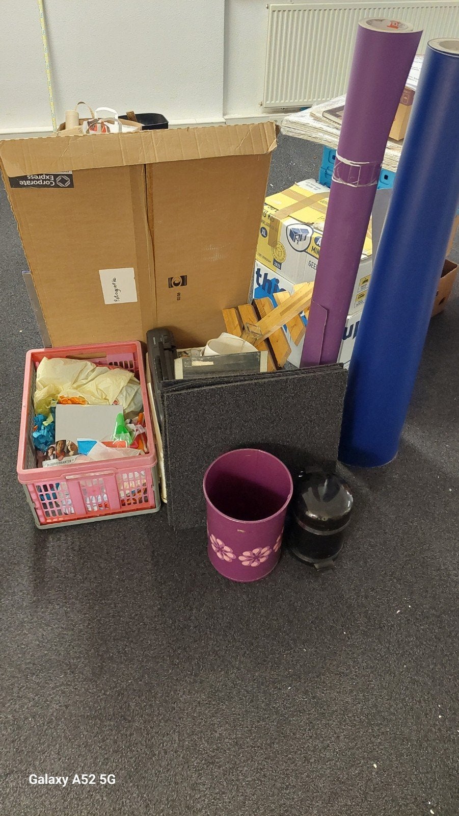 Gratis feestartikelen, gelimiteerde poster en meer, Ophalen, Gebruikt, 25 tot 50 cm, Minder dan 100 cm