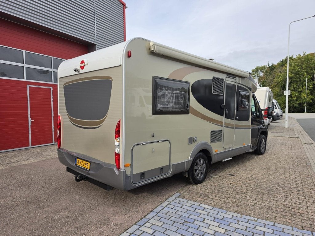 Bürstner Nexxo Moonlight 660, Frans bed, Zonnepanee, Ringverwarming, Fiat, Tot en met 3, ABS