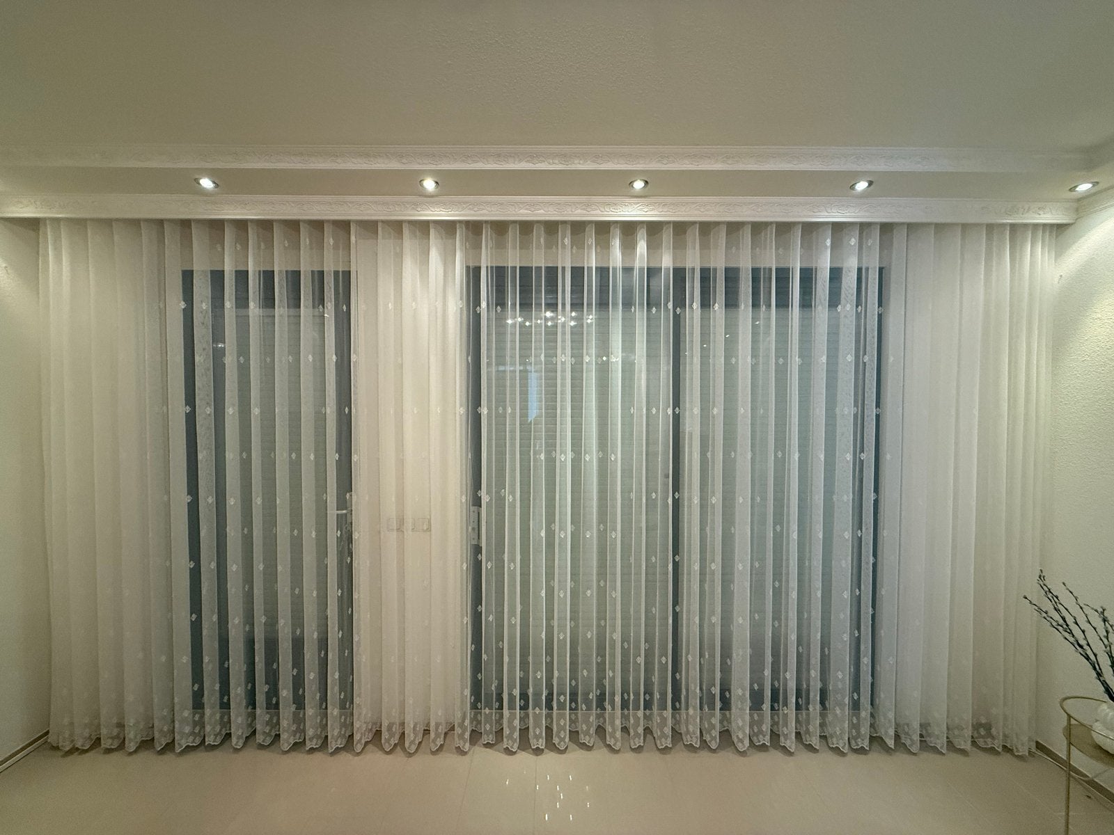 Elegante Witte Vitrage Gordijnen met Borduurwerk, Huis en Inrichting, Ophalen, Zo goed als nieuw, Wit, 200 cm of meer