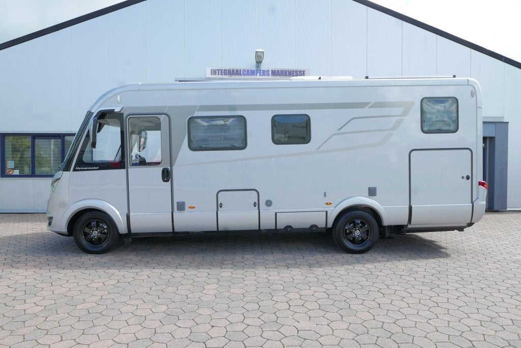 Hymer BMC-I 680 ModernComfort Victron installatie | 660 Ah l, 7 tot 8 meter, Bedrijf, Diesel, Hymer