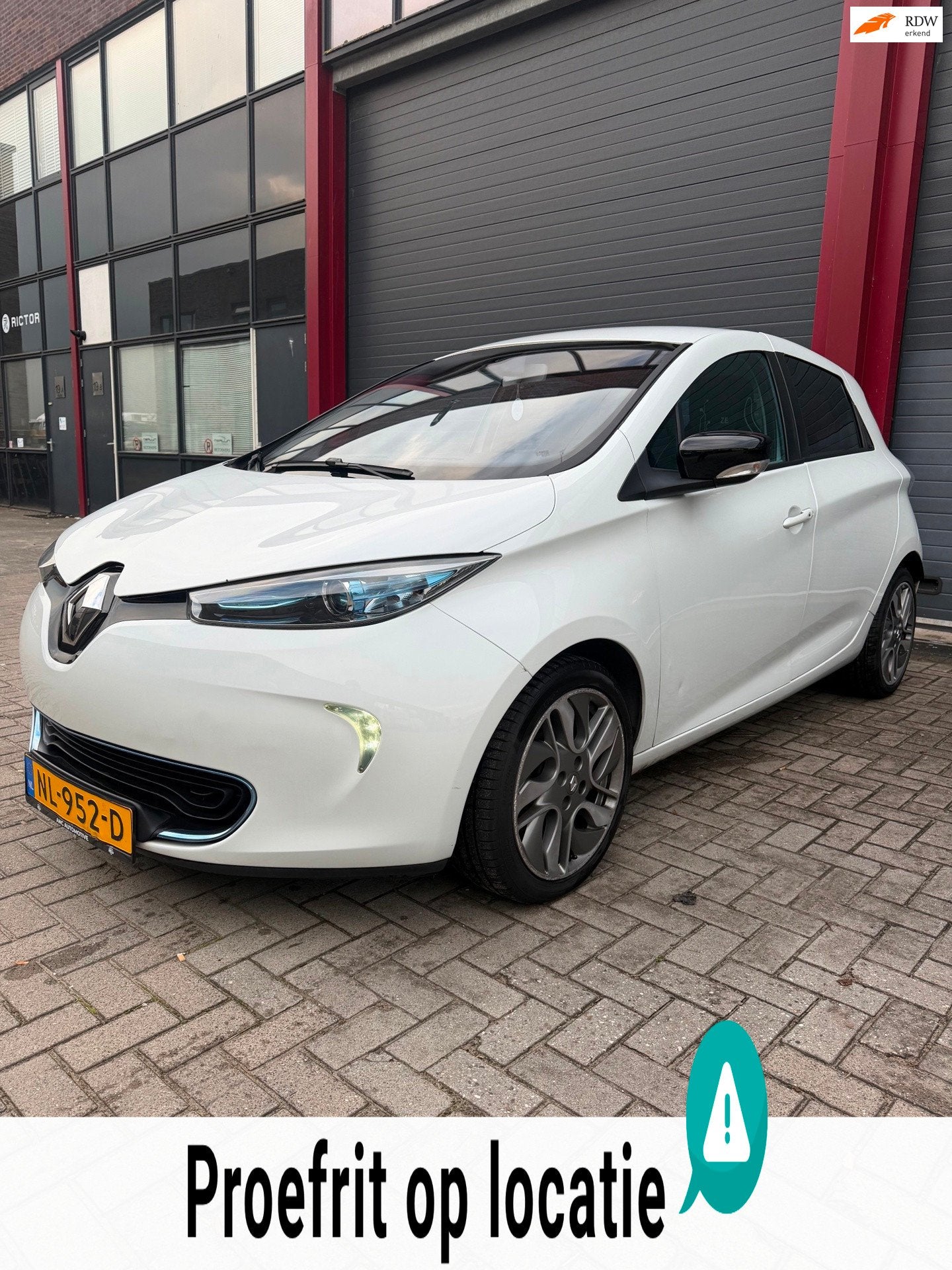 Renault ZOE Q210 Zen Quickcharge 22 kWh (Huur Accu), Auto's, Stof, Gebruikt, 22 kWh, Wit