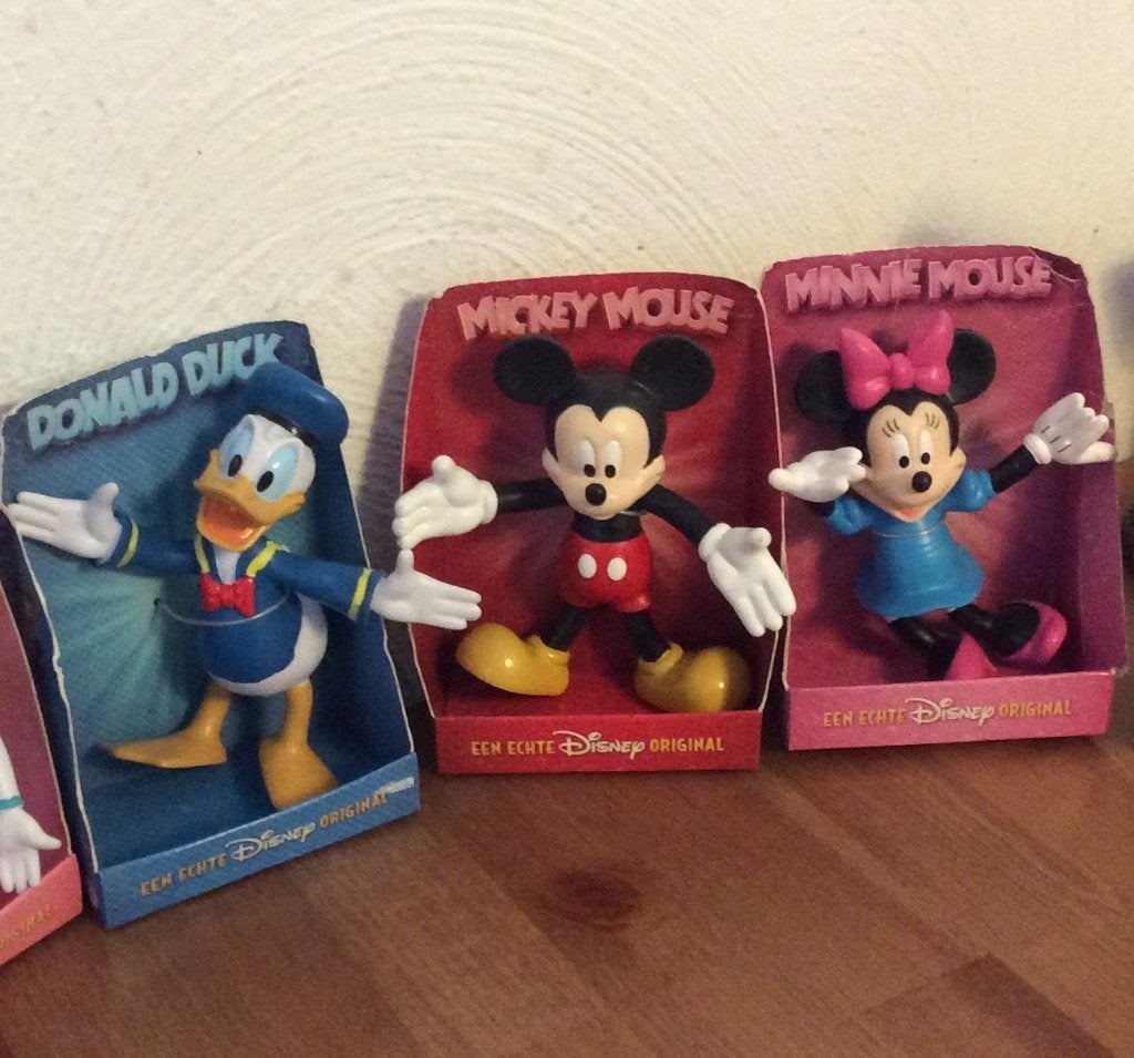 set van 3 disney figuurtjes. nog in verpakking. €5 p. stuk, Ophalen of Verzenden, Overige figuren, Beeldje of Figuurtje