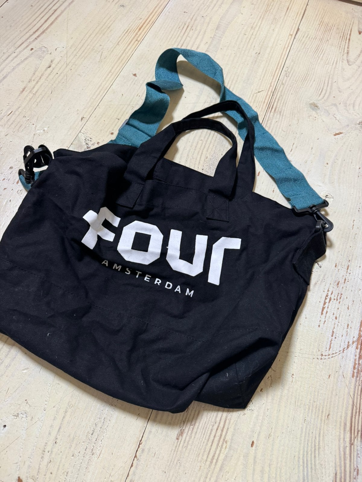 Four tas klein nieuw, Ophalen of Verzenden, Zo goed als nieuw, 30 cm of meer, Minder dan 35 cm