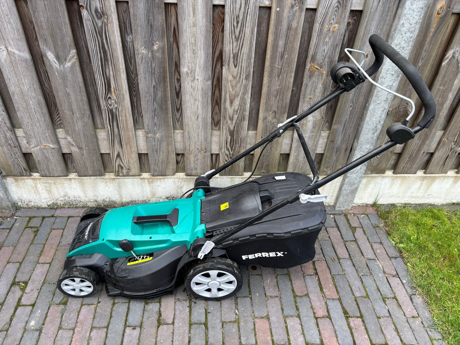 Ferrex Elektrische Grasmaaier GLM44, Ophalen, Cirkelmaaier, Gebruikt, Elektrische grasmaaier