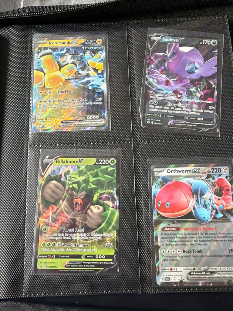 Pokémon Kaarten Bundel: Iron Hands ex, Sableye V, Rillaboom, Ophalen of Verzenden, Zo goed als nieuw, Meerdere kaarten