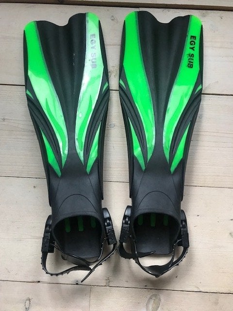 Aanpasbare zwemvliezen/flippers/vinnen maat S-M 4,5 tot 8,5, Ophalen of Verzenden, Zo goed als nieuw, Snorkelvinnen