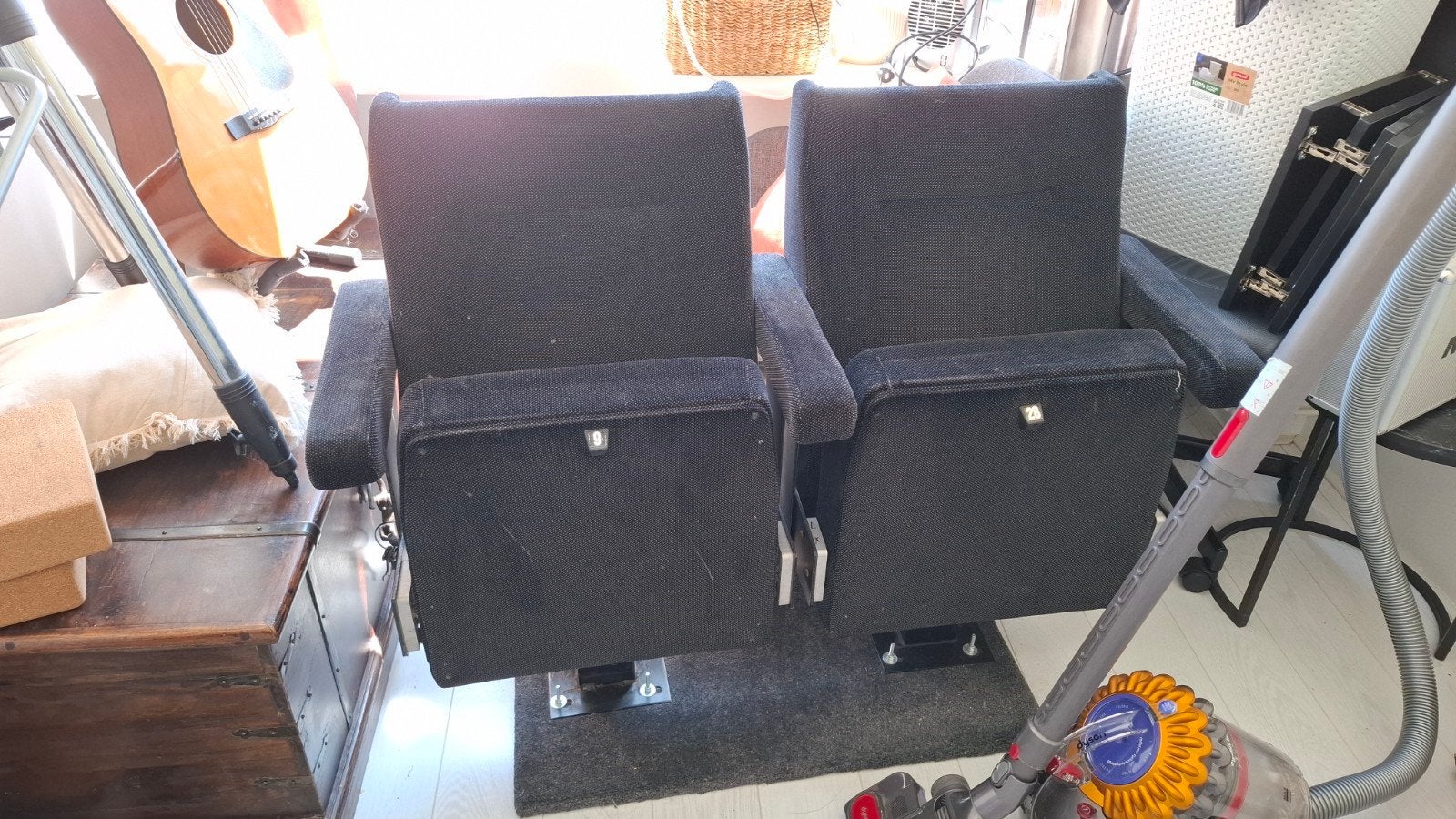 Set van 2 bioscoopstoelen - Zwart stof, Ophalen, Gebruikt, Twee, Zwart