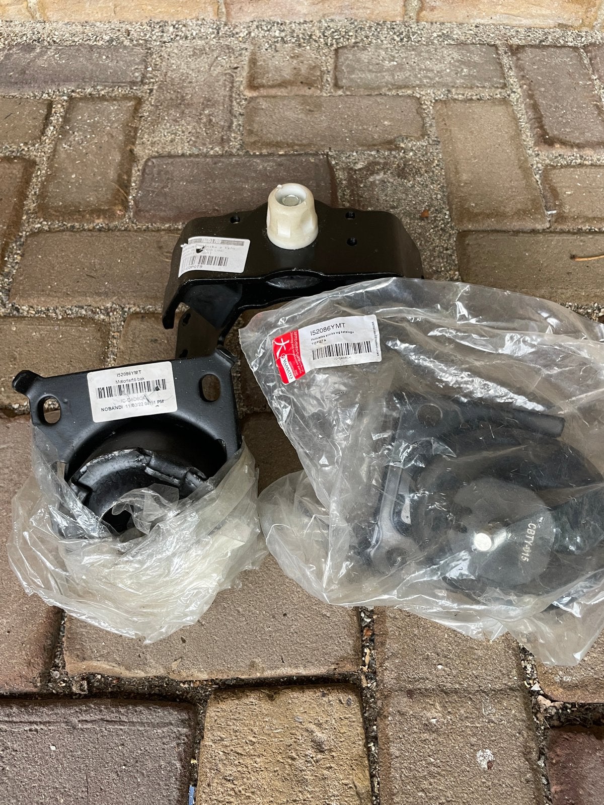 Nieuwe motorsteunen Toyota Landcruiser J120, Ophalen, Nieuw, Toyota
