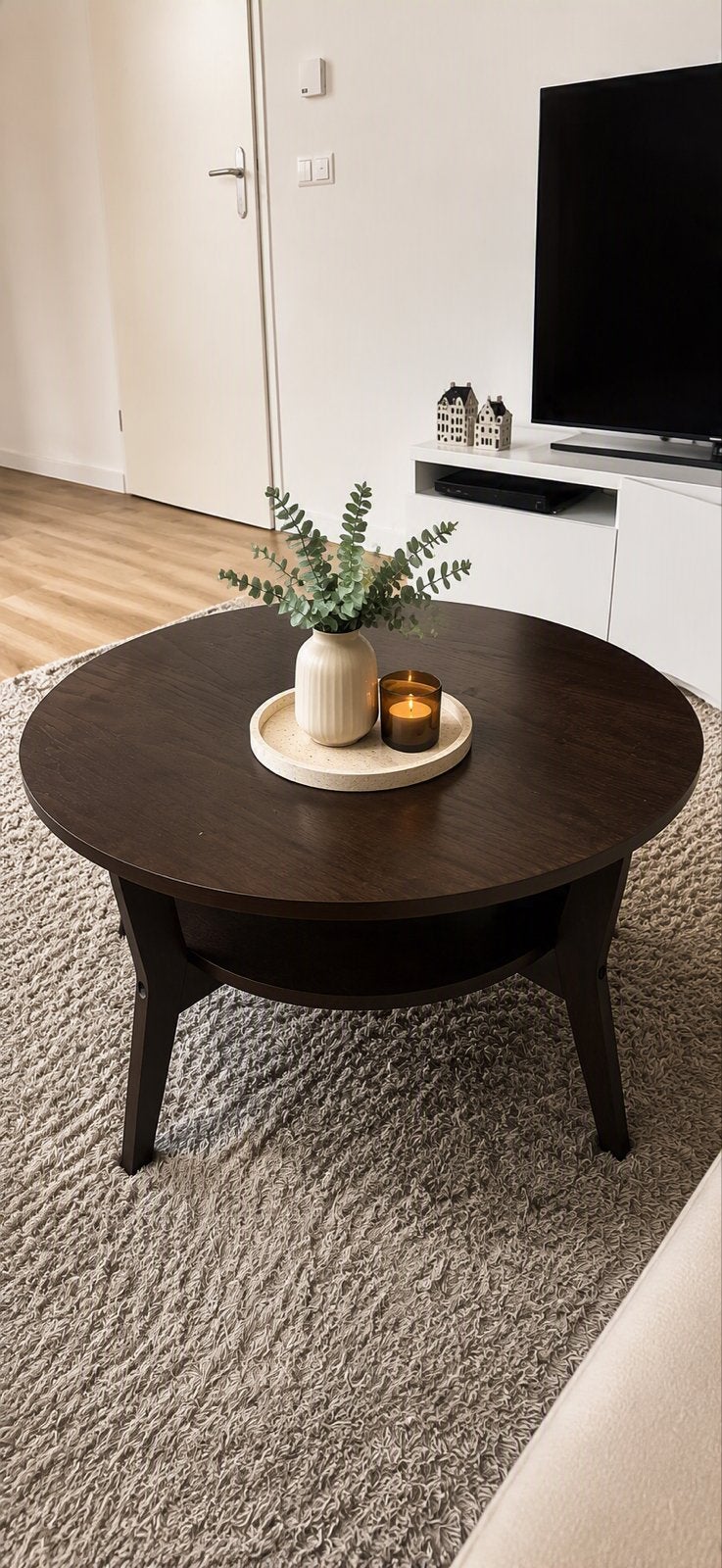 Round Dark Brown Coffee Table with Storage Shelf, Huis en Inrichting, Ophalen, 50 tot 100 cm, Scandinavisch, 50 tot 100 cm
