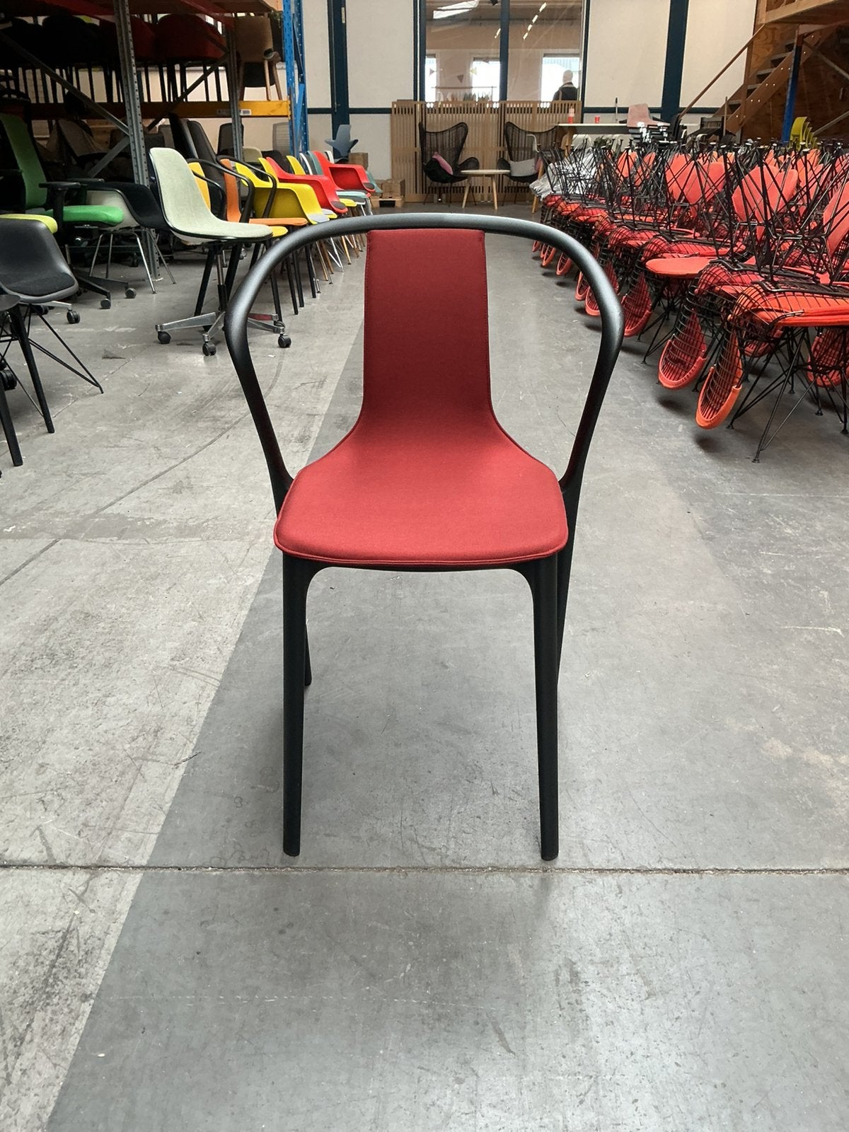 Vitra Belleville Chair Stoel | Kunststof | Rode Stof, Gebruikt, -, Kunststof, Ophalen of Verzenden