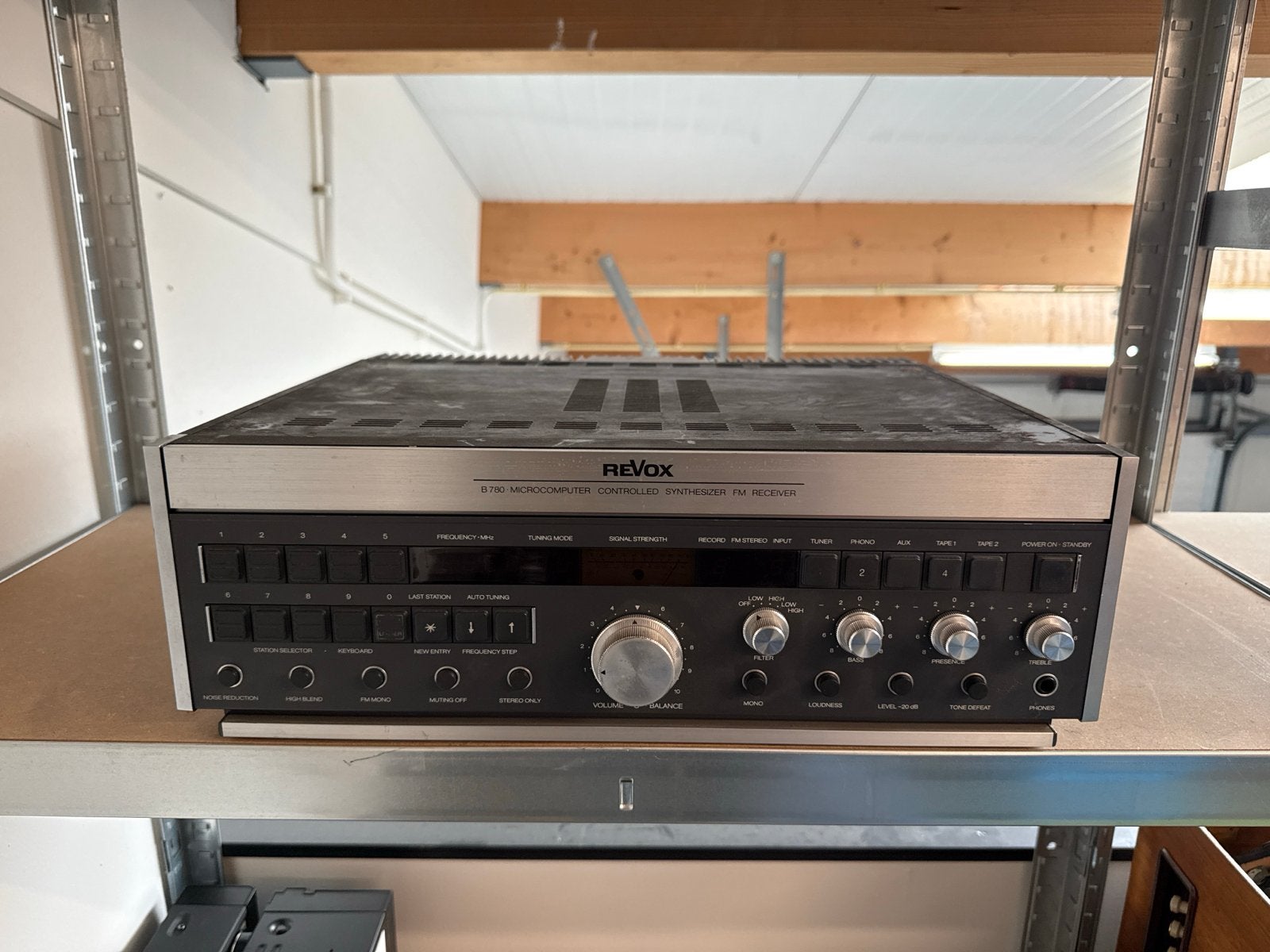 Revox B780 Microcomputer Controlled Synthesizer Gereviseerd, Overige merken, Gebruikt, Ophalen of Verzenden, 120 watt of meer