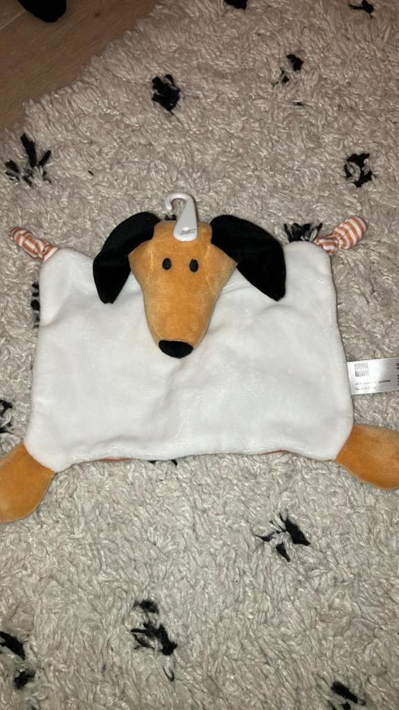 Hema hond teckel knuffeldoekje, Hema, Nieuw, Wasbaar, Klein (minder dan 20 cm)