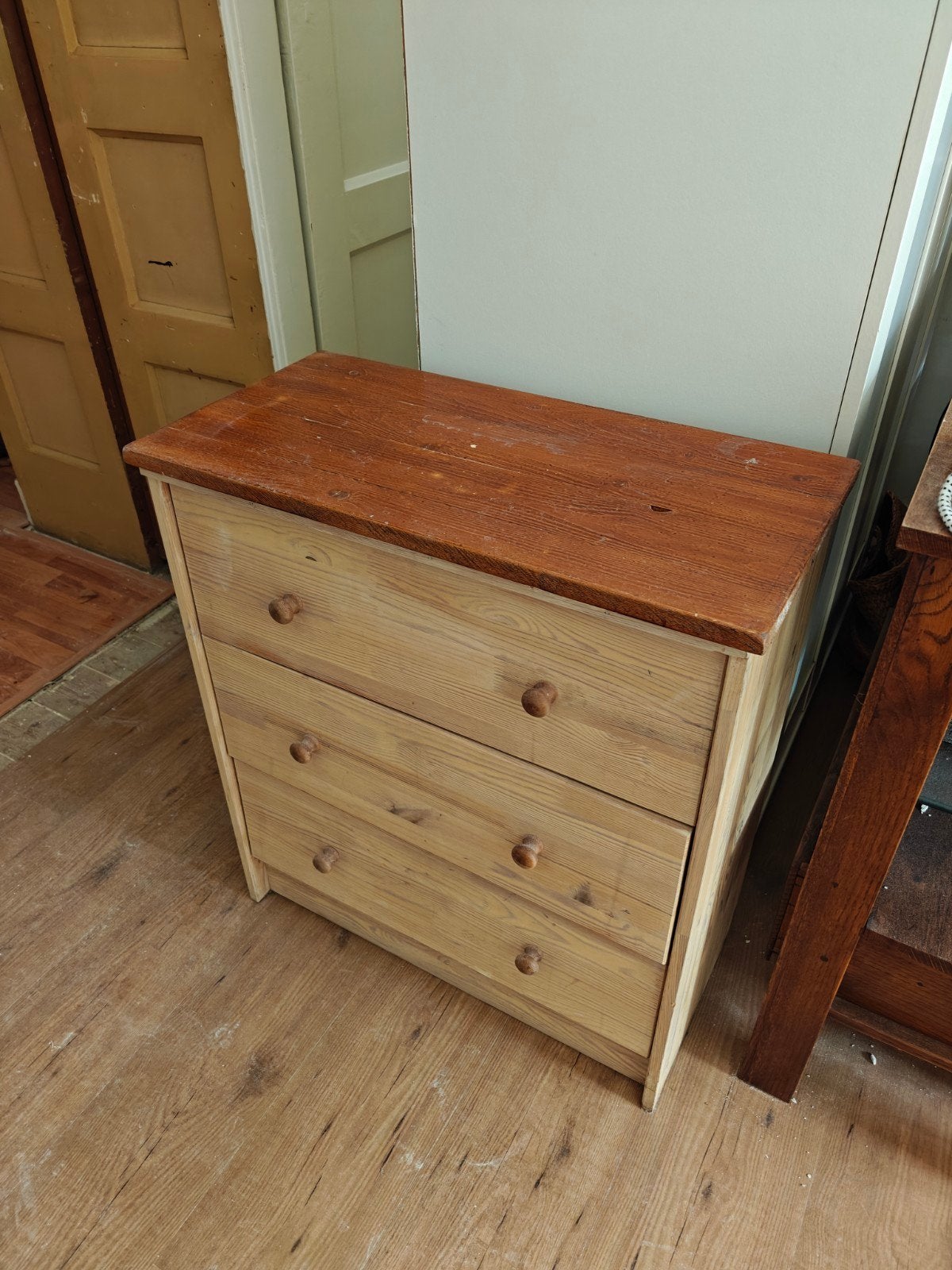 Ladekast hout, Huis en Inrichting, Kasten | Ladekasten, Ophalen, Minder dan 50 cm, Zo goed als nieuw, 3 of 4 laden