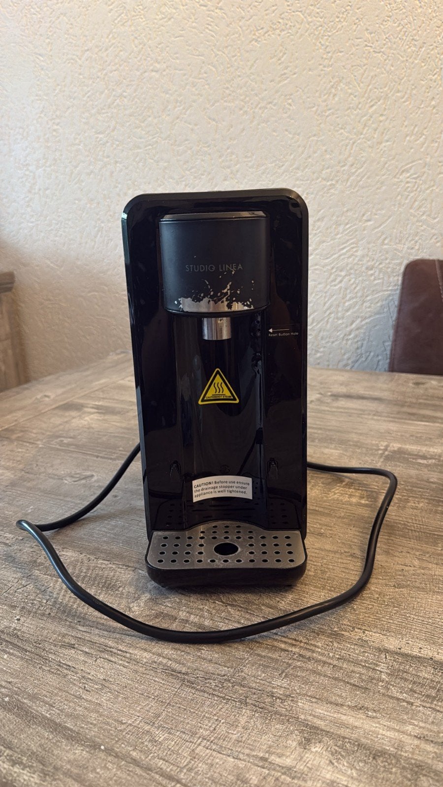 STUDIO LINEA Heetwaterdispenser, Witgoed en Apparatuur, Waterkokers, 2 liter of meer, Ophalen of Verzenden