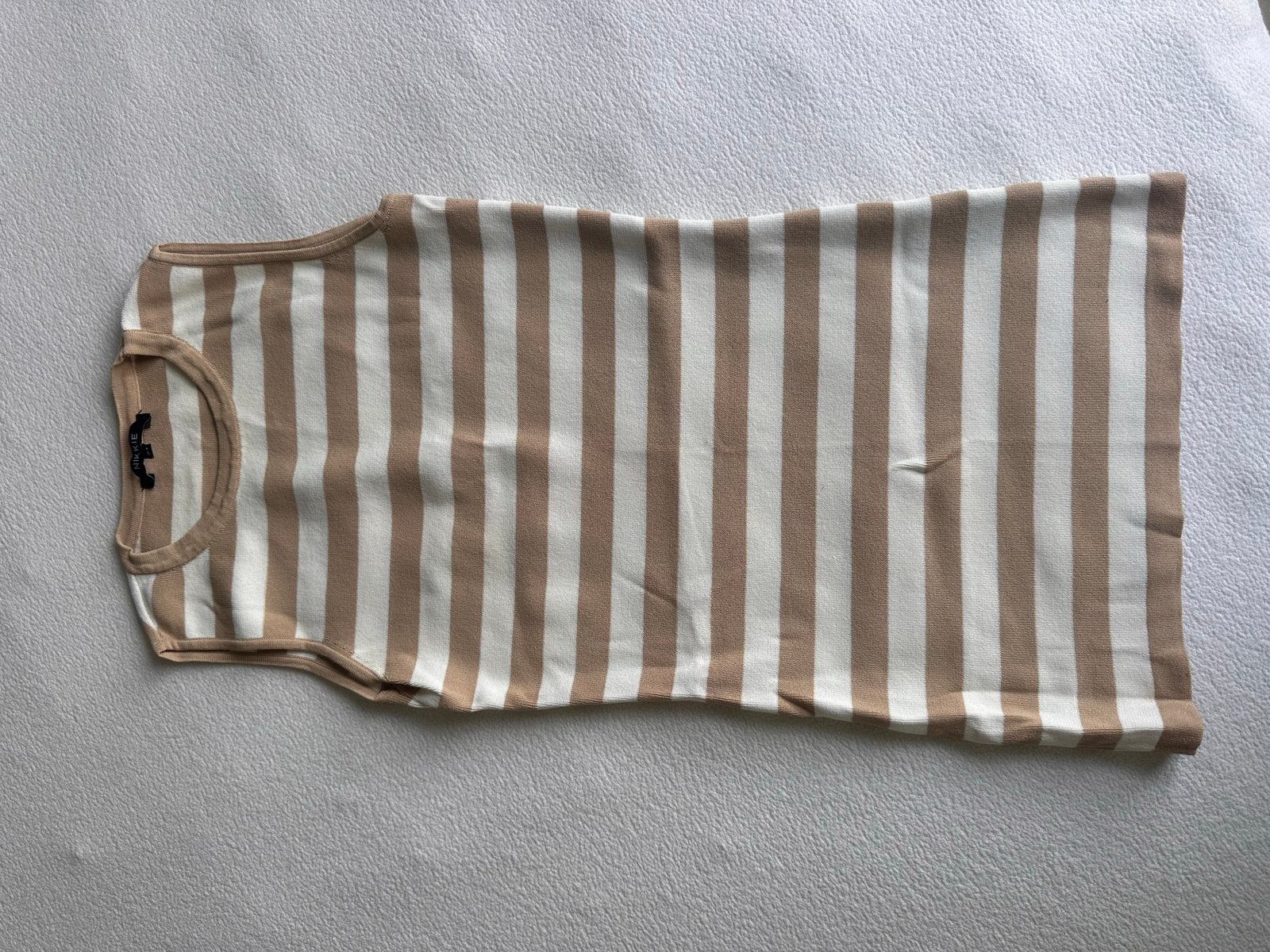 Nikkie top maat 34 - Crème met wit gestreept, Beige, Ophalen of Verzenden, Zo goed als nieuw, Zonder mouw