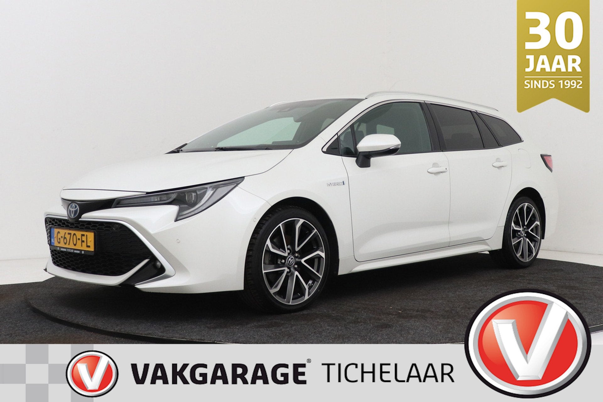 Toyota Corolla Touring Sports 2.0 Hybrid Executive JBL | Org, 1345 kg, 450 kg, Gebruikt, 4 cilinders