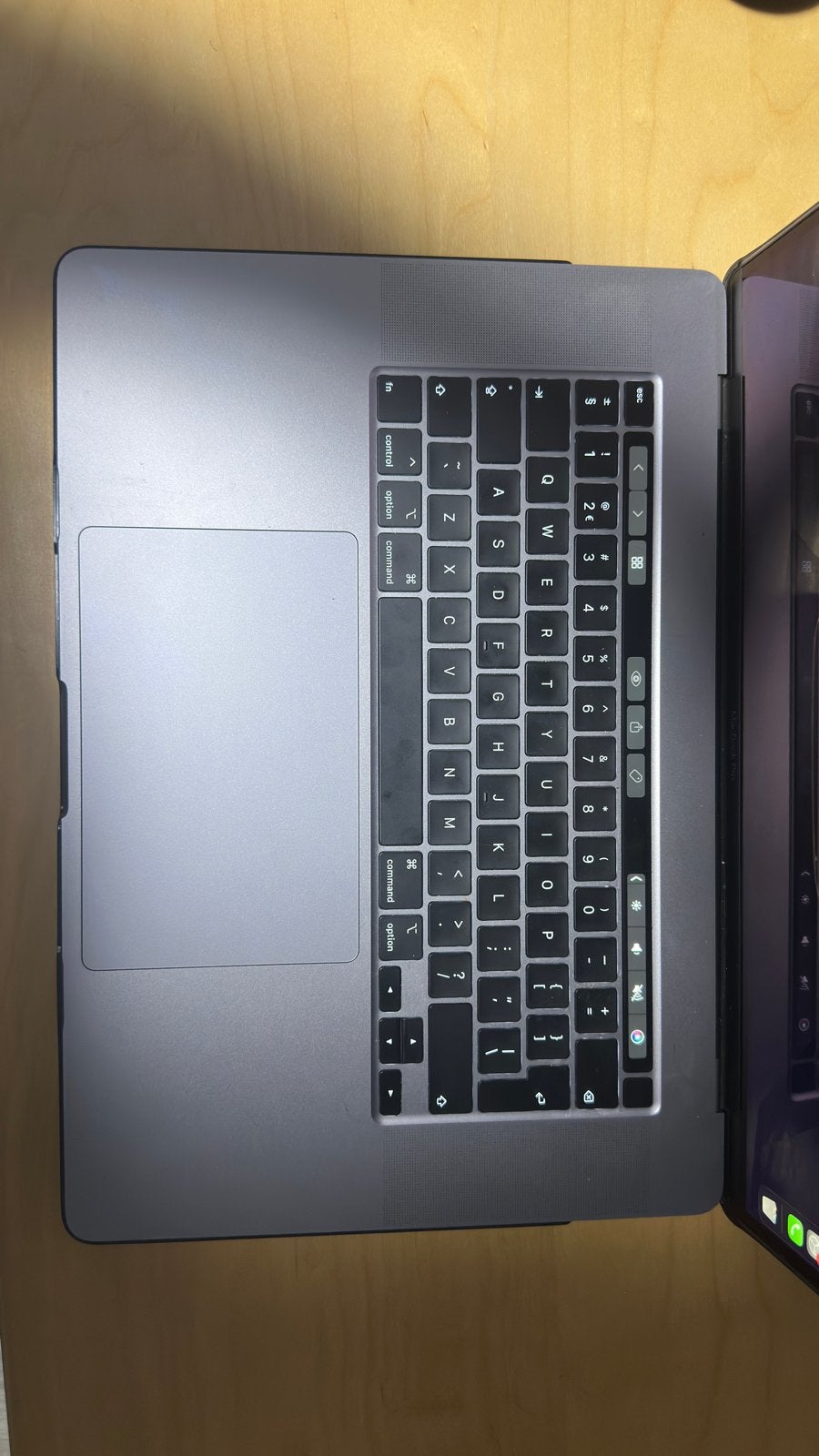 MacBook Pro 16 inch, 2019 - touchbar, 2 tot 3 Ghz, Qwerty, Zo goed als nieuw, 16 inch