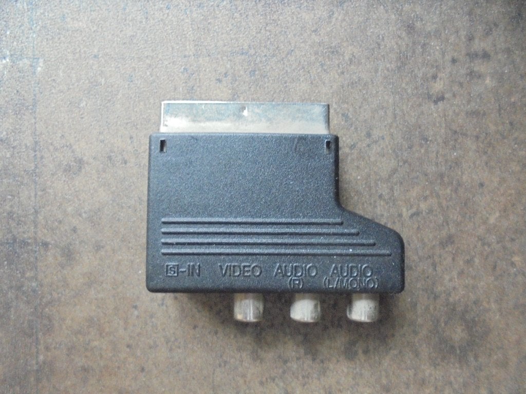 Scart Adapter (zie foto's), Audio, Tv en Foto, Audiokabels en Televisiekabels, Ophalen of Verzenden, Gebruikt, Minder dan 2 meter