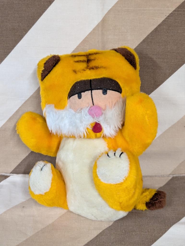 Vintage Garfield knuffel Dakin tijgerpak 1981, Kinderen en Baby's, Speelgoed | Knuffels en Pluche, Oranje, Gebruikt, Overige merken