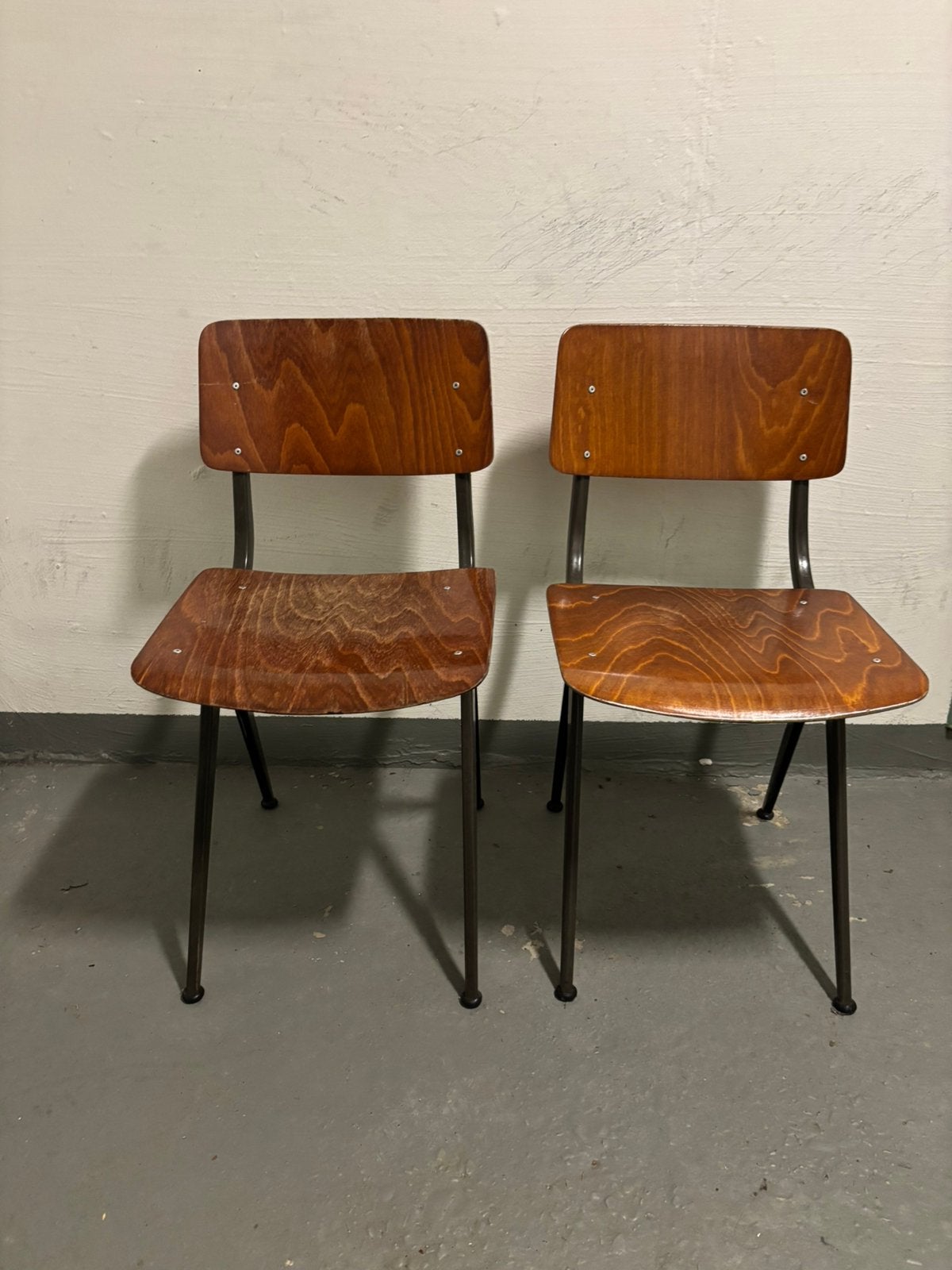 Vintage schoolstoelen, Ophalen, Gebruikt, Twee, Bruin