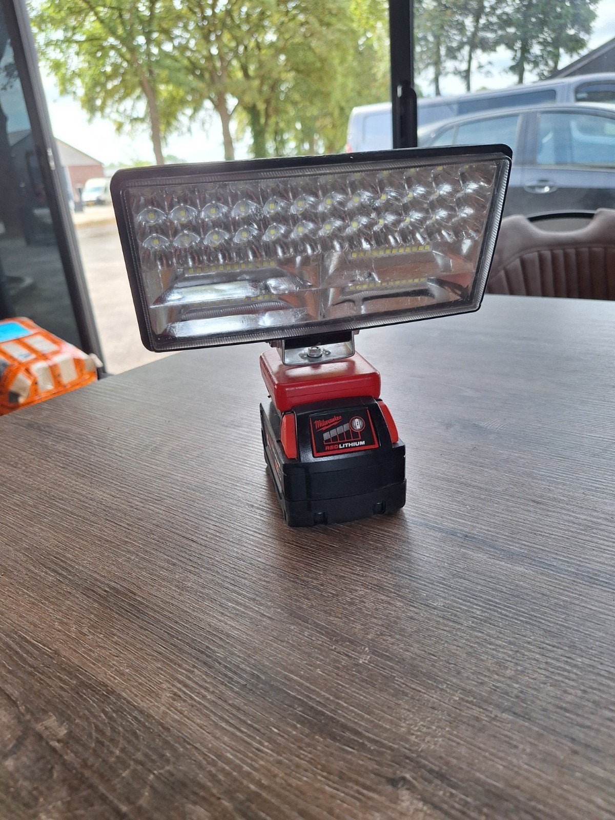 lamp Milwaukee vraagprijs 35 euro, Elektrisch, Gebruikt, ., Ophalen of Verzenden