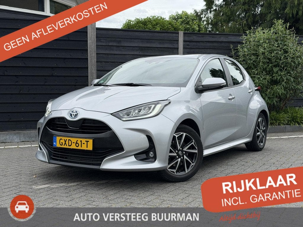 Toyota Yaris Dynamic 1.5 Hybrid 115PK e-CVT Automaat Navigat, 12 maanden, Gebruikt, Euro 6, 1490 cc