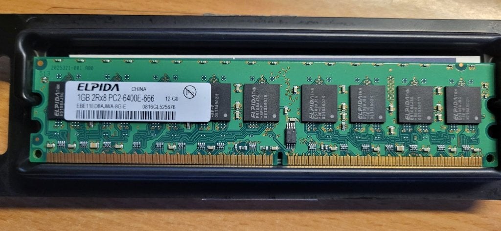 Elpida 1GB DDR2-800MHz PC2-6400 ECC UDIMM 240-Pin Memory, 1 GB of minder, 800 MHz (aangeduid als PC2-6400), Server, Ophalen of Verzenden