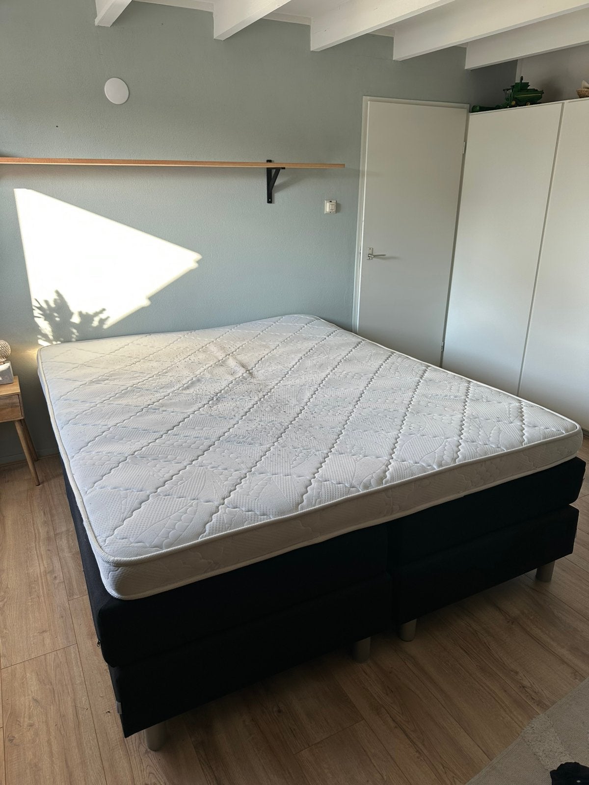 Nette boxspring, Ophalen, Gebruikt, Zwart, Tweepersoons