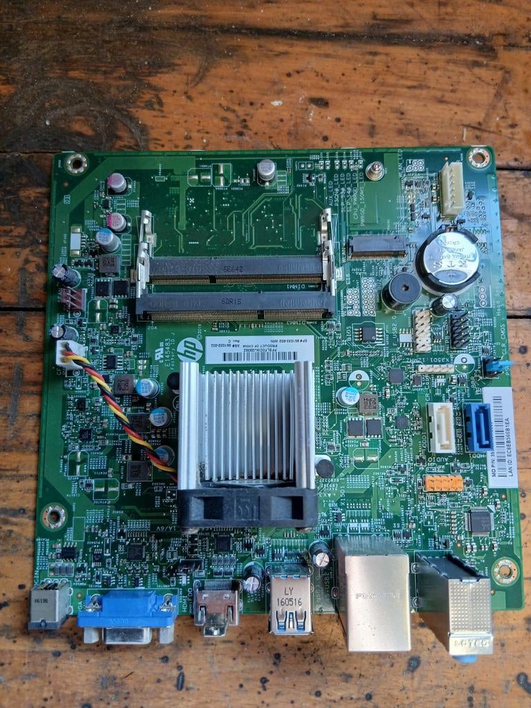 HP Moederbord 851033-002 Rev., Gebruikt, Micro-ATX/Proprietary, HP, Onbekend (HP proprietary)