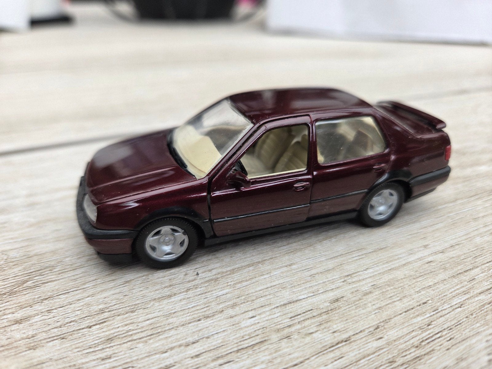 Schabak Volkswagen Vento, Hobby en Vrije tijd, Modelauto's | 1:43, Overige merken, Auto, ., Ophalen of Verzenden