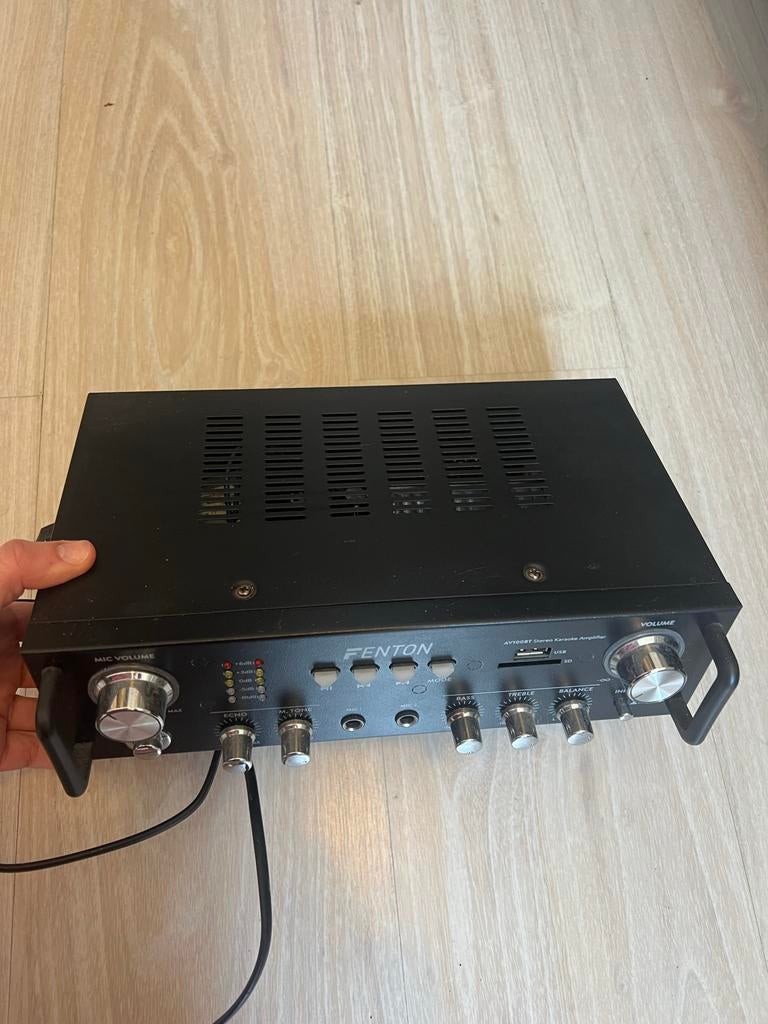 Fenton AV340BT Stereo Karaoke Versterker, Zo goed als nieuw, 60 tot 120 watt, Stereo, Ophalen