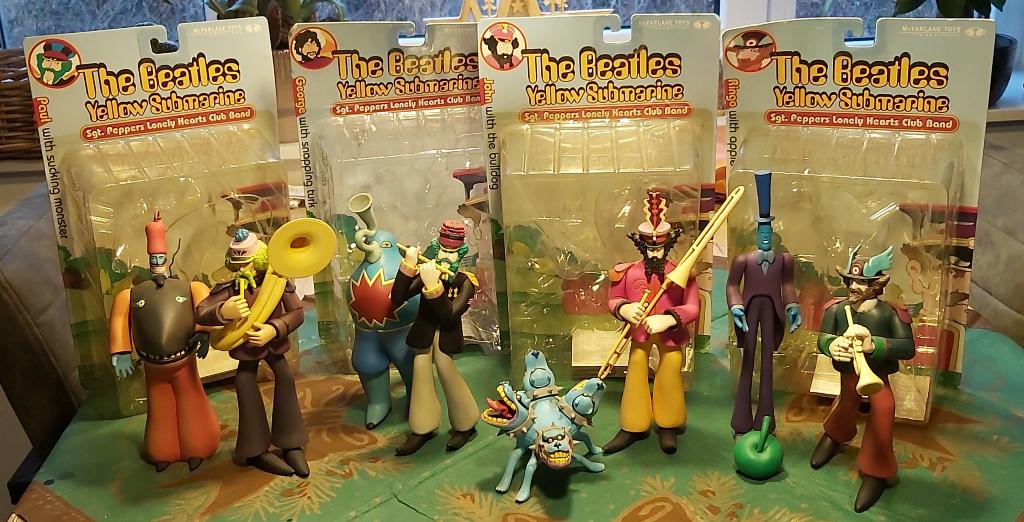 The BEATLES  Figuurtjes Sgt.Peppers Lonely Hearts Club Band., Ophalen of Verzenden, Zo goed als nieuw, Pop, Beeldje of Miniatuur