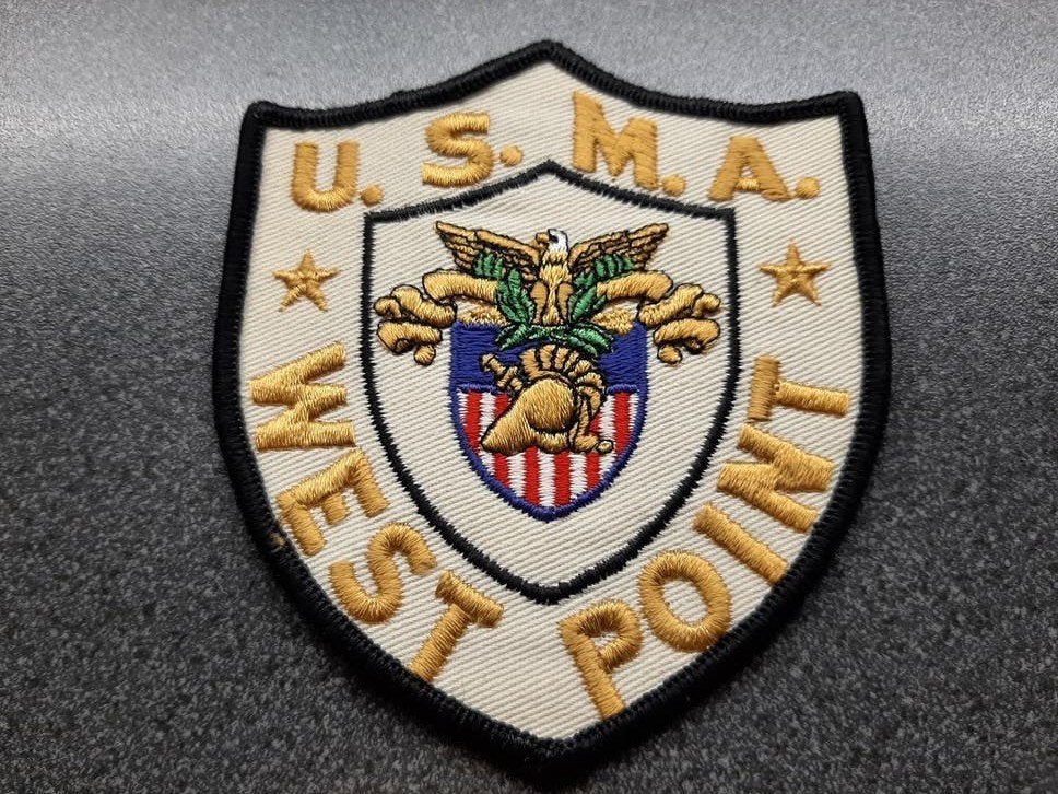 U.S.M.A.  -  West  Point  / patch   11x9,8cm., Ophalen of Verzenden, Landmacht, Nederland, Embleem of Badge