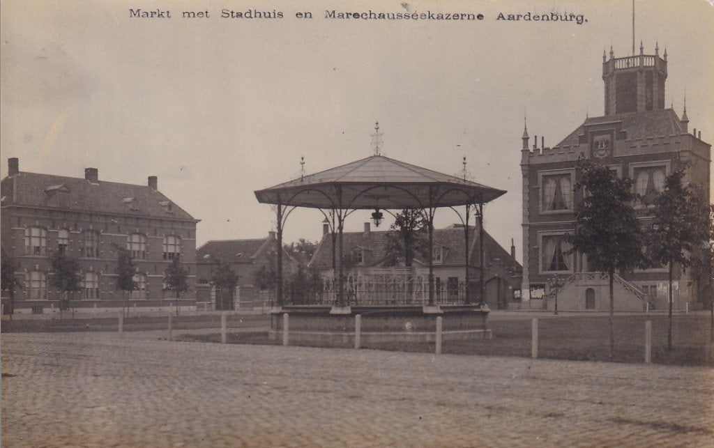 729Y fotokaart Aardenburg, Markt, Marechessaukazerne en ..., Ophalen of Verzenden, Voor 1920, Gelopen, Zeeland