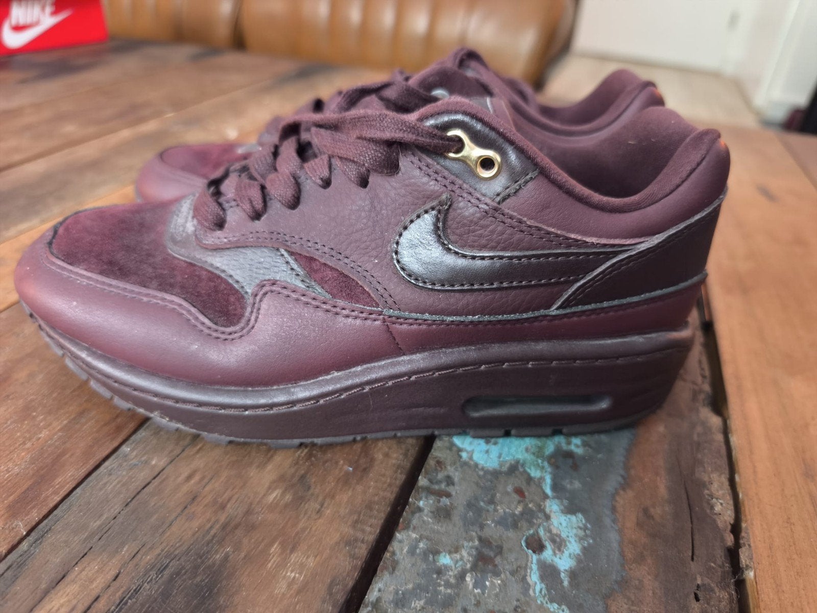 Nike Air Max 1 '87 Burgundy 36.5, Kleding | Dames, Nike, Ophalen, Zo goed als nieuw, Sneakers of Gympen