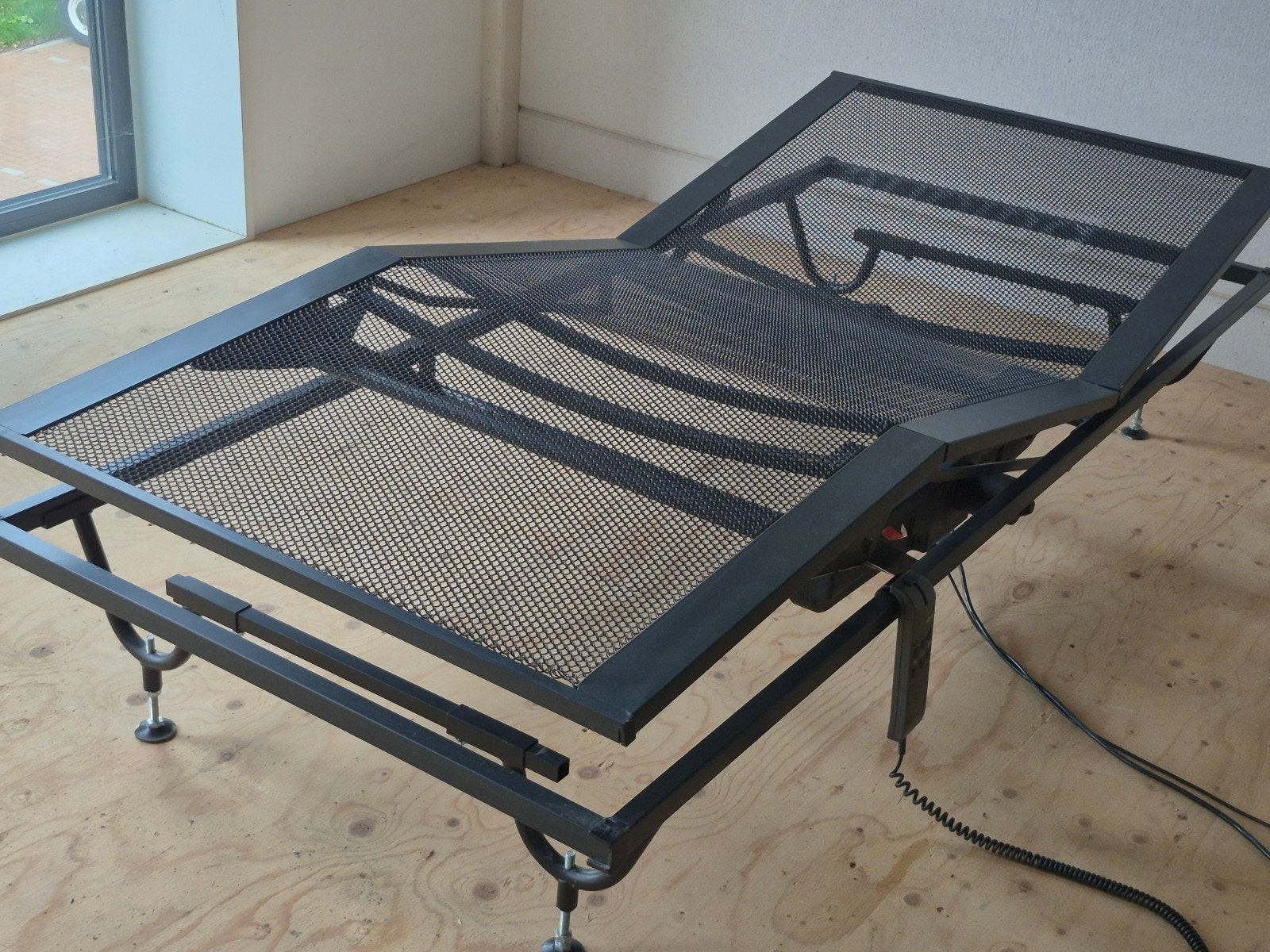 auping,elektrisch verstelbare bedbodem,spiraalbodem,90x200cm, Ophalen, Gebruikt, 90 cm, Eenpersoons