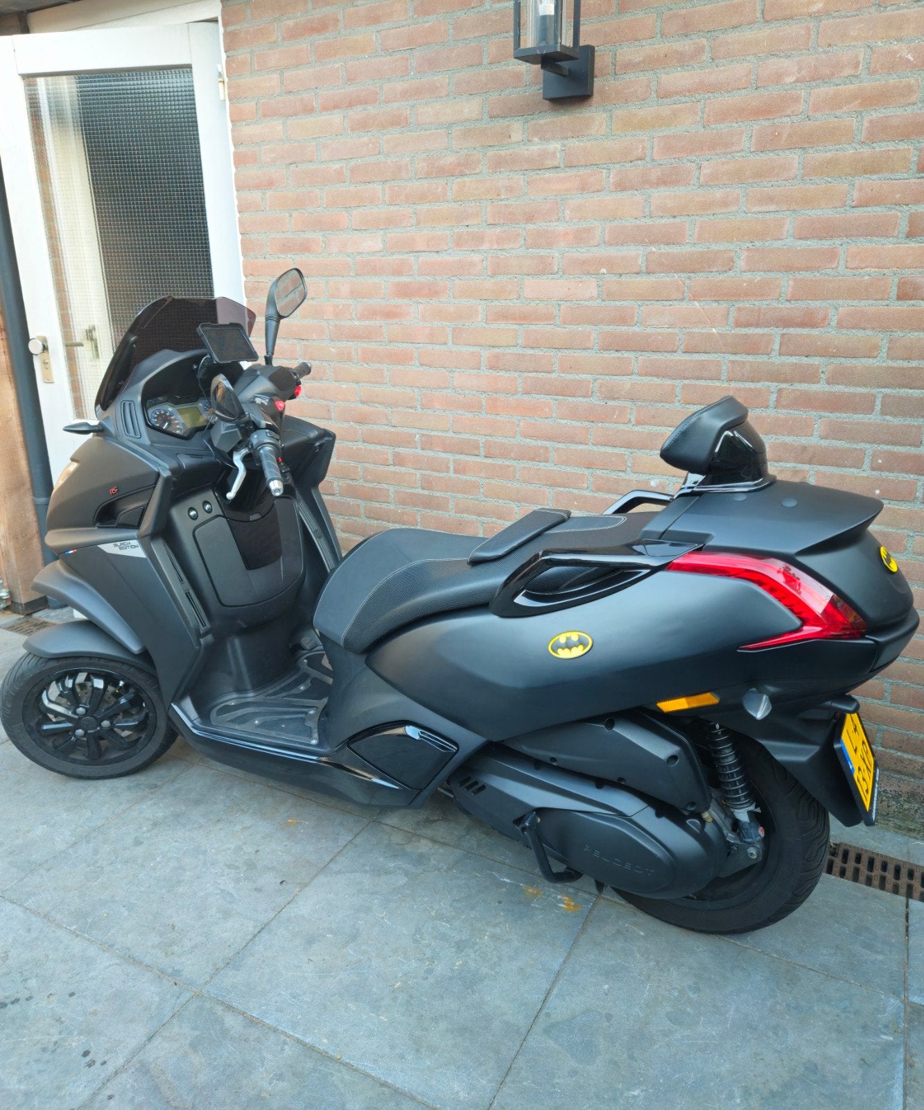 Peugeot Metropolis RS Mat Zwart 2016 - Rijdt Heerlijk!, Particulier