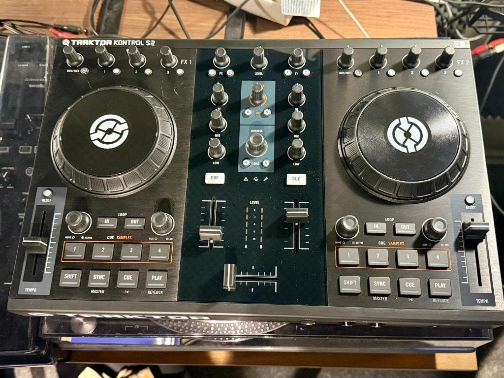 Traktor Kontrol S2, Muziek en Instrumenten, Ophalen of Verzenden, Zo goed als nieuw, Dj-set, Overige merken