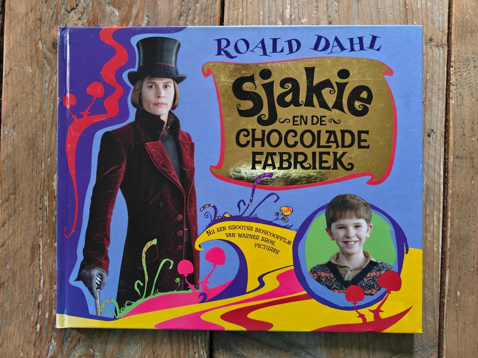 Sjakie en de chocoladefabriek., Ophalen of Verzenden, Zo goed als nieuw