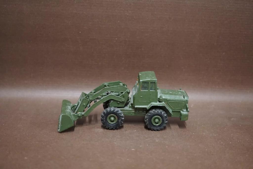 Matchbox Lesney Hatra tractor shovel king size nr 3, Ophalen of Verzenden, Gebruikt, Tractor of Landbouw