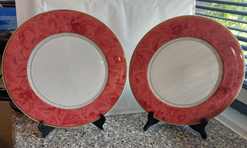2 grote borden onderbord Villeroy & Boch 30 cm Kimono Akita, Ophalen of Verzenden, Zo goed als nieuw, Bord(en), Overige stijlen