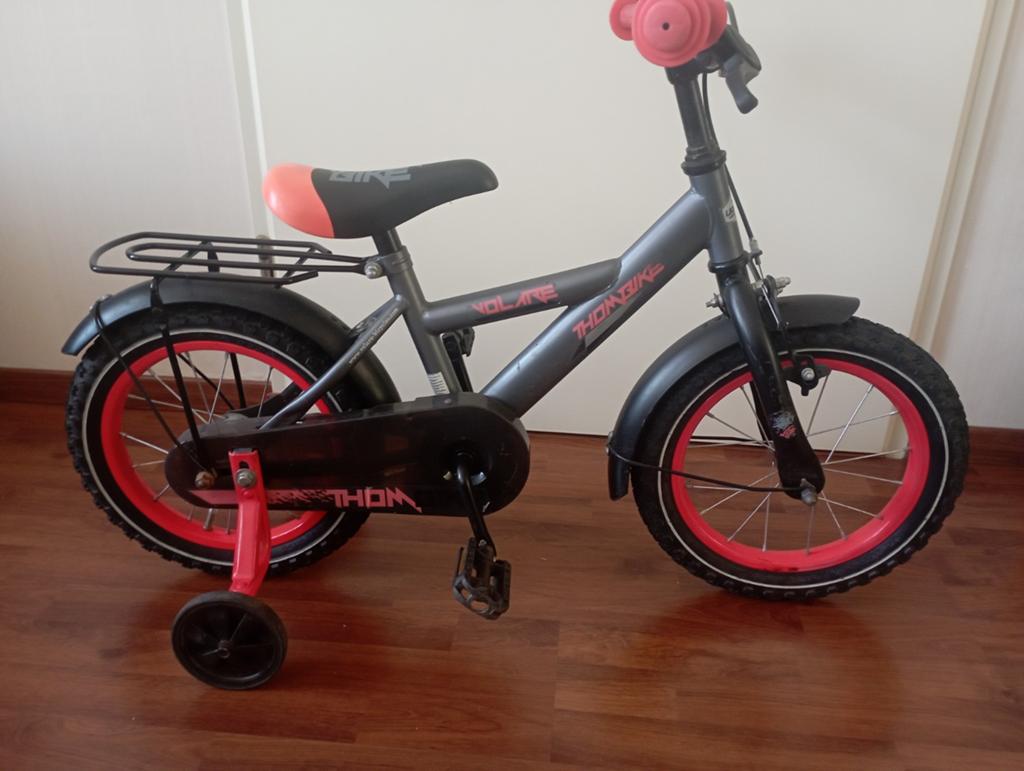 Jongens fietsje met zijwieltjes 14 inch, Ophalen of Verzenden, Zo goed als nieuw, Minder dan 16 inch, Zijwieltjes