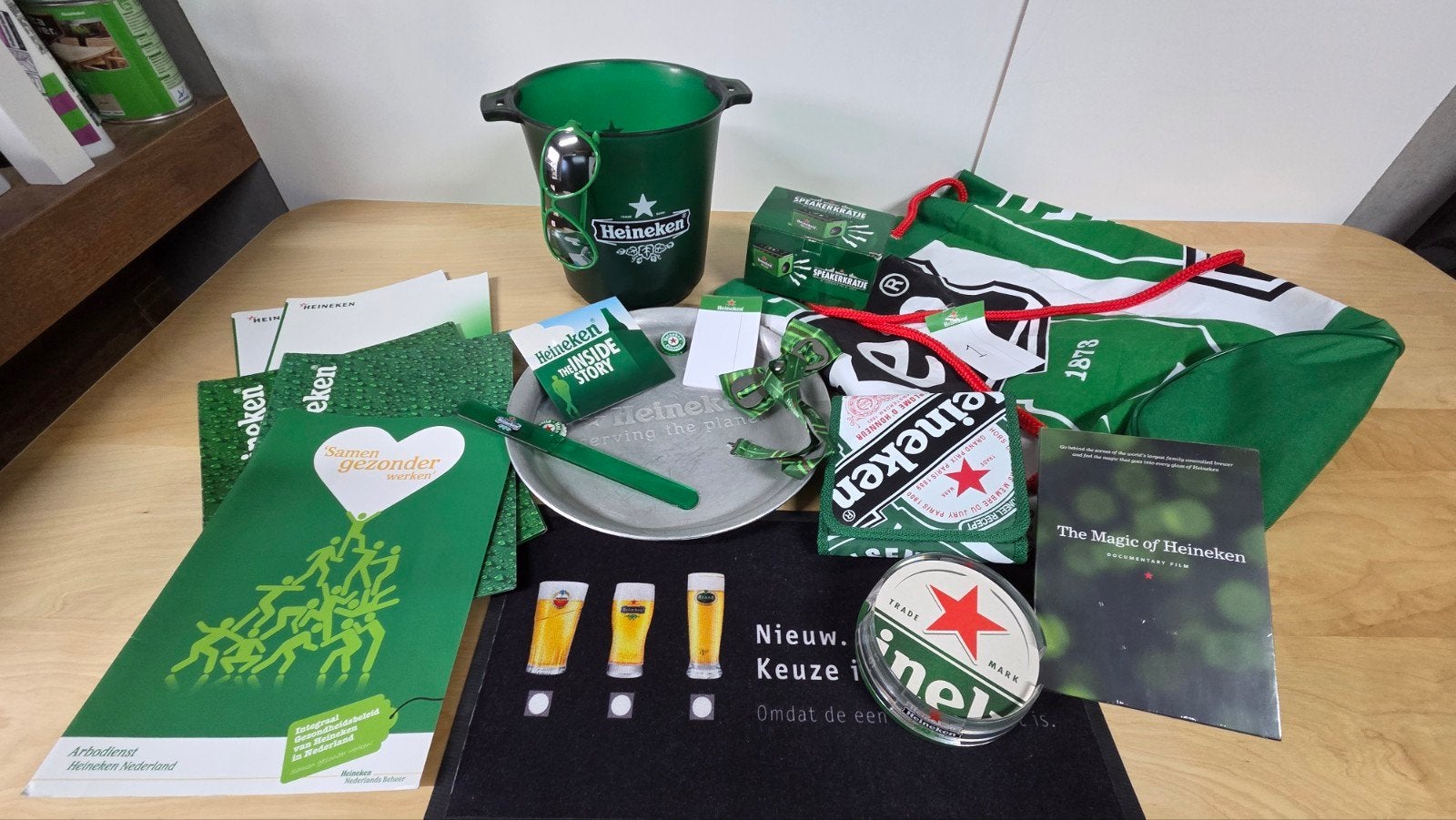 Heineken verzameling: DVD, tas, koeler, zonnebril en meer!, Ophalen, Gebruikt, Overige typen